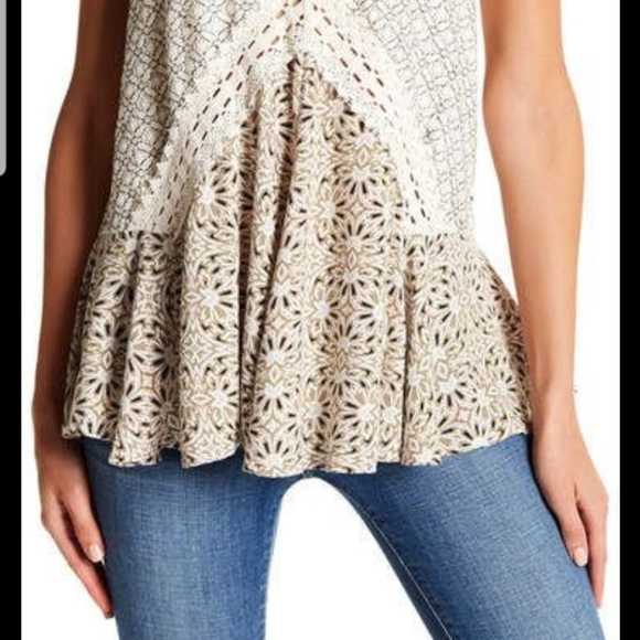 Melrose and Market Boho Swing Cutout Sleeveless Top Blouse Shirt Size XS NEW NWT - Picture 2 of 8